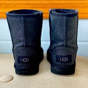 Kids Ugg’s Classic || Metallic Glitter Boots